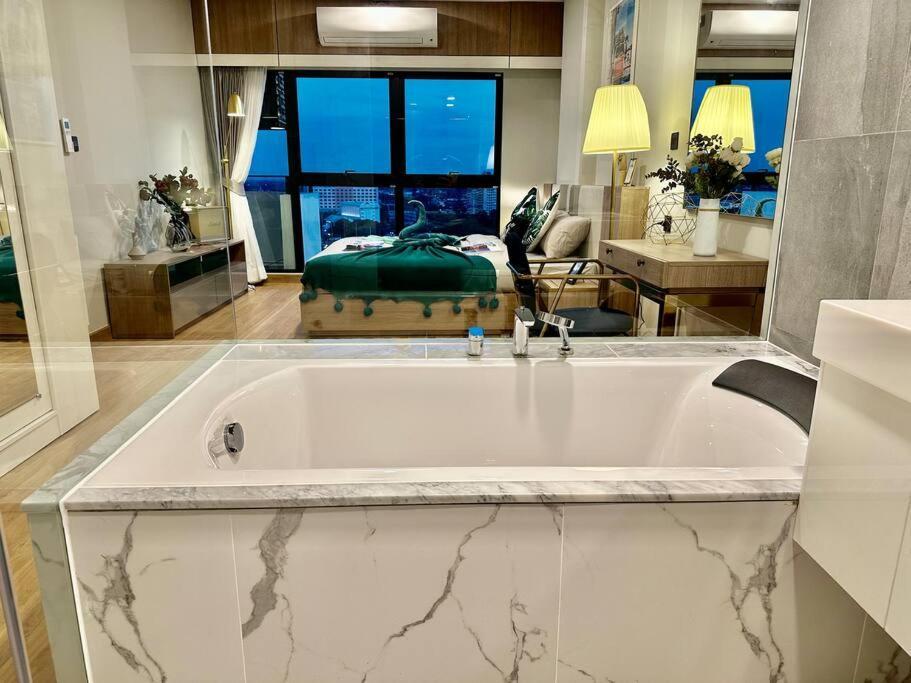Astra Sky River High Floor,3 Bedrooms 97㎡ 山景房带浴缸 شيانغ ماي المظهر الخارجي الصورة