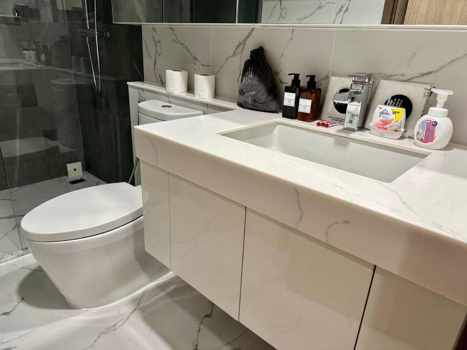 Astra Sky River High Floor,3 Bedrooms 97㎡ 山景房带浴缸 شيانغ ماي المظهر الخارجي الصورة