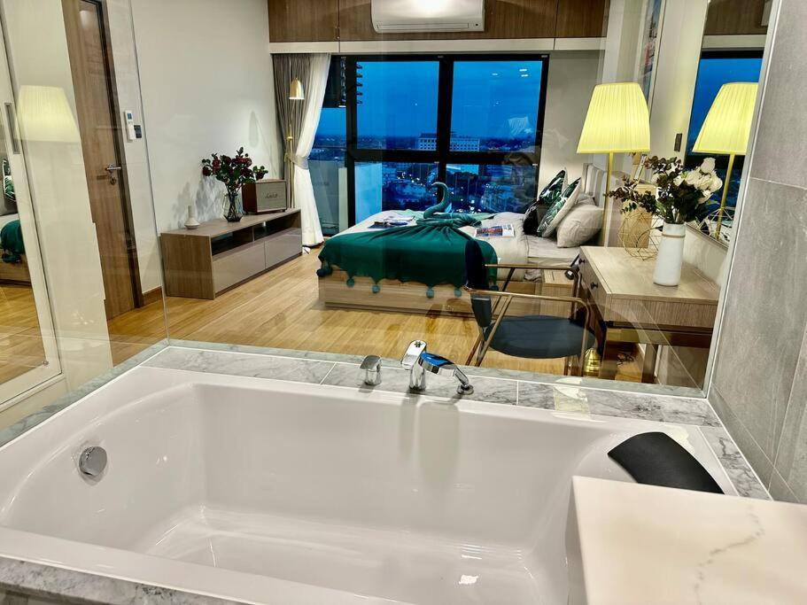 Astra Sky River High Floor,3 Bedrooms 97㎡ 山景房带浴缸 شيانغ ماي المظهر الخارجي الصورة
